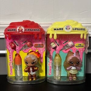 YUMMILAND Scented Lip Gloss Doll Duo - Red and Yellow